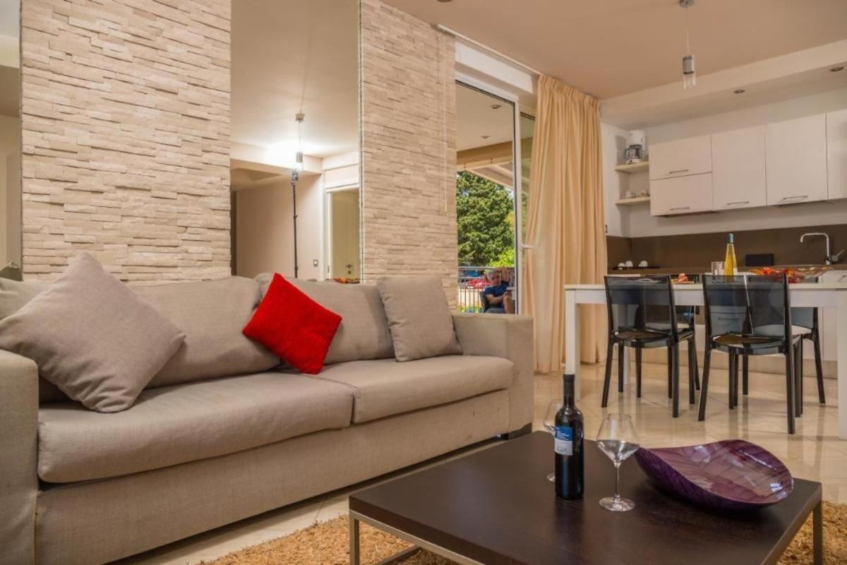 נובליה Kristal Paris Resort מראה חיצוני תמונה