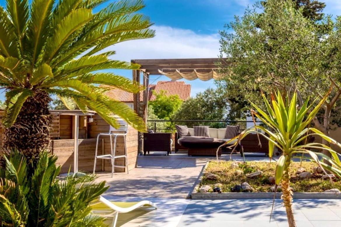 נובליה Kristal Paris Resort מראה חיצוני תמונה
