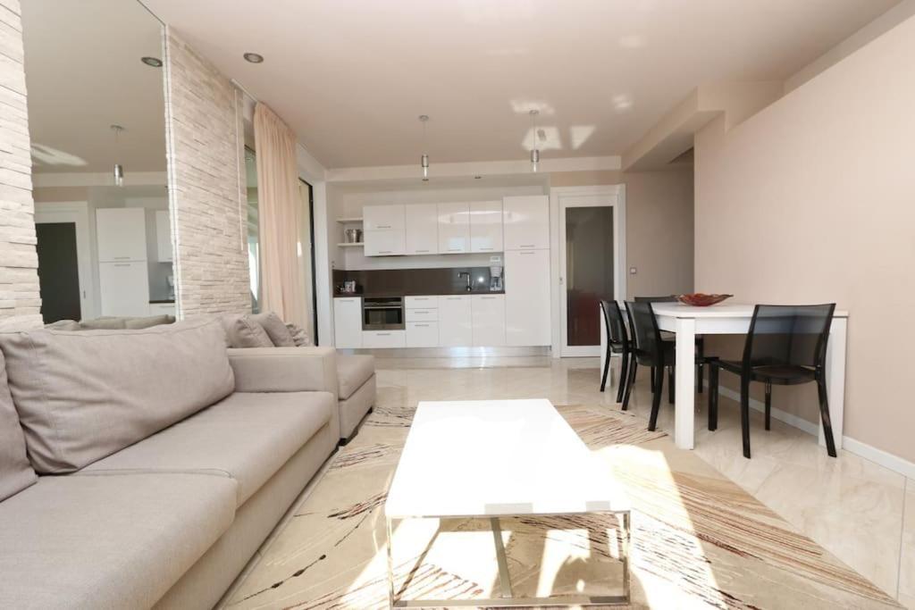 נובליה Kristal Paris Resort מראה חיצוני תמונה