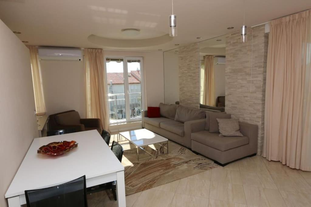 נובליה Kristal Paris Resort מראה חיצוני תמונה
